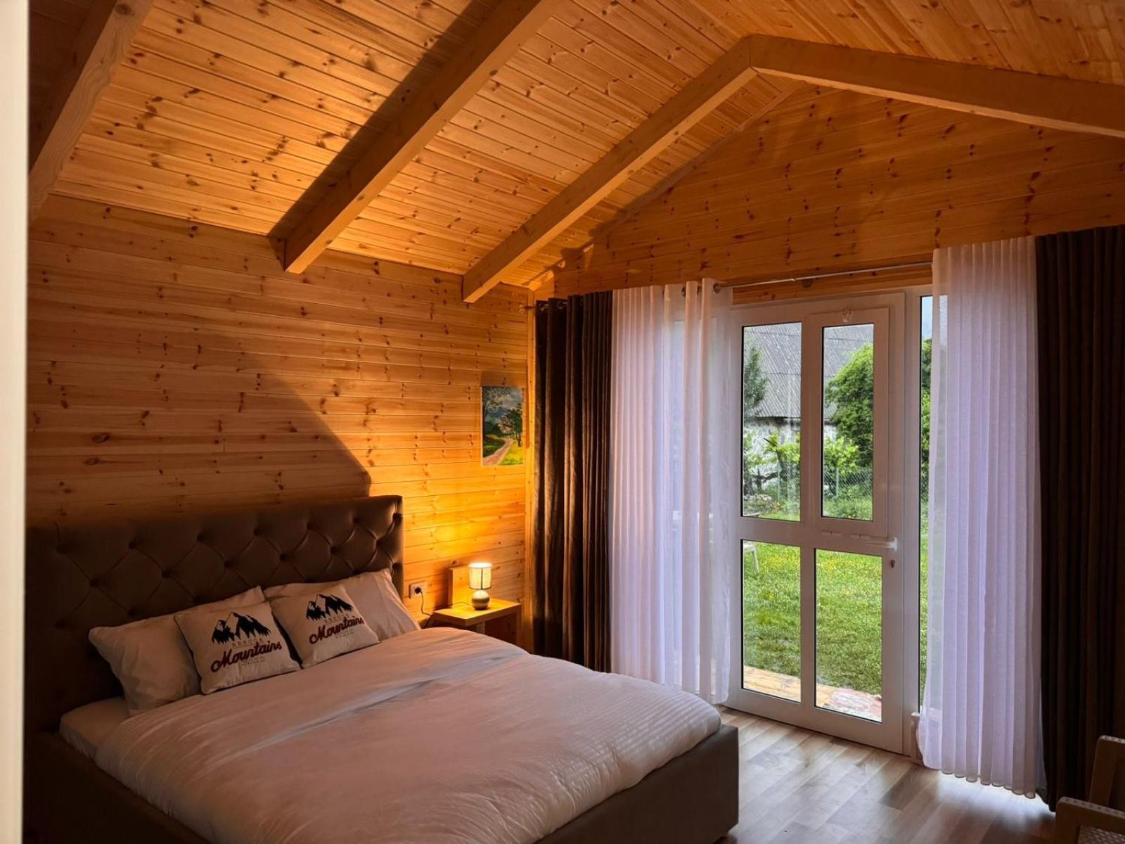 Thethi Mountain Villas Bagian luar foto