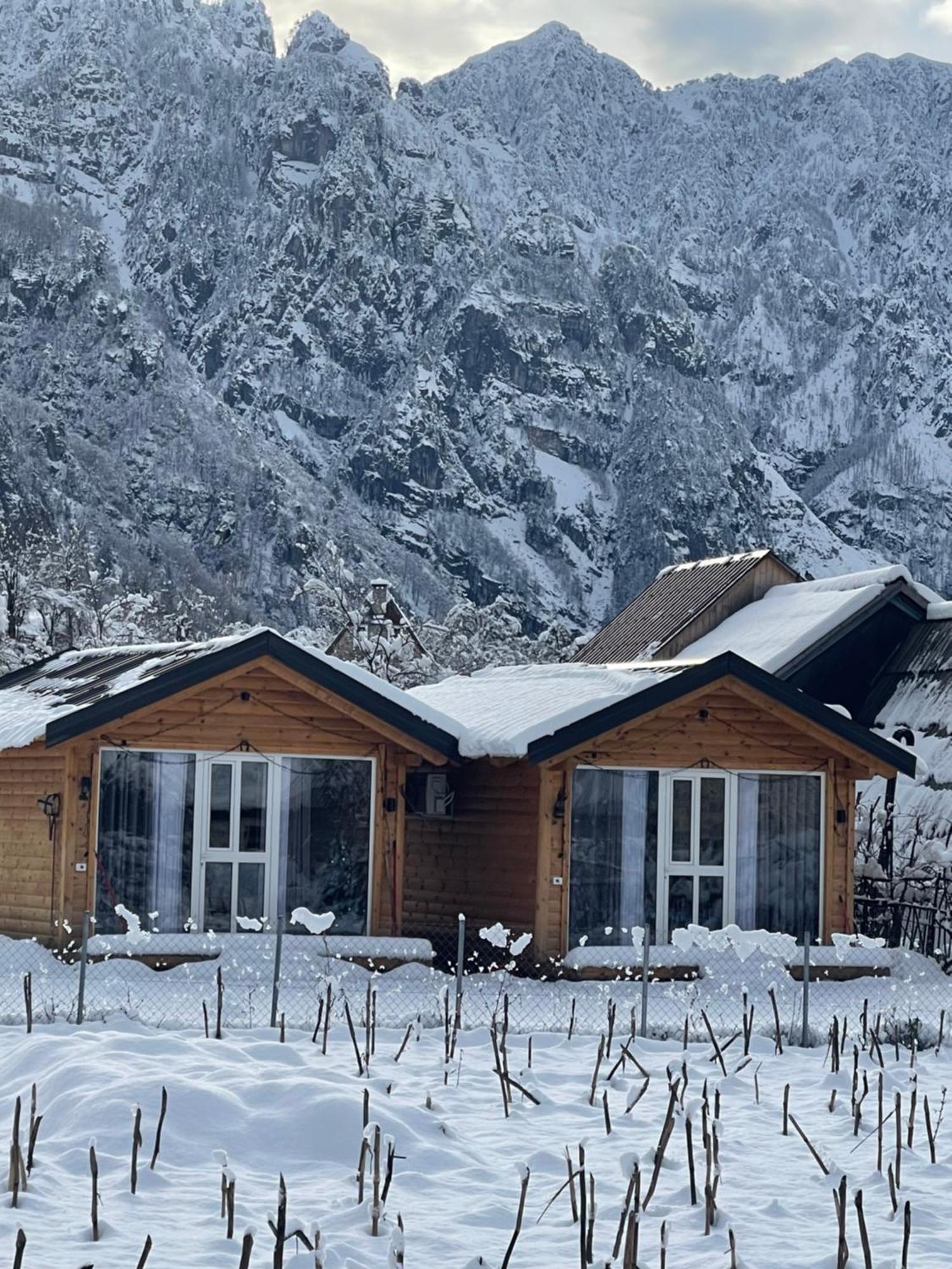Thethi Mountain Villas Bagian luar foto